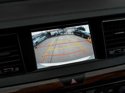 Used 2019 Kia Cadenza Premium image 22