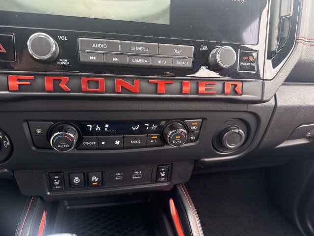 Used 2026 Nissan Frontier PRO-4X AWD/4WD image 22