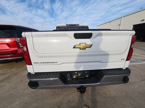 Used 2022 Chevrolet Silverado 1500 LT image 4