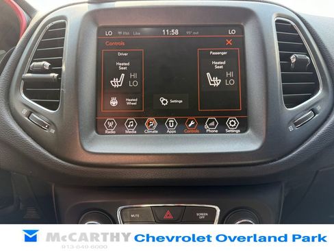 Used 2018 Jeep Compass Trailhawk w/ Leather Interior Group AWD/4WD image 15