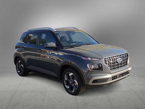 New 2026 Hyundai Venue SEL image 2