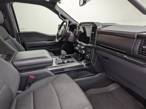 Certified 2022 Ford F150 XLT w/ Equipment Group 302A High image 39