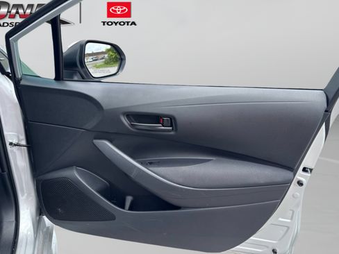 Used 2023 Toyota Corolla LE FWD image 24