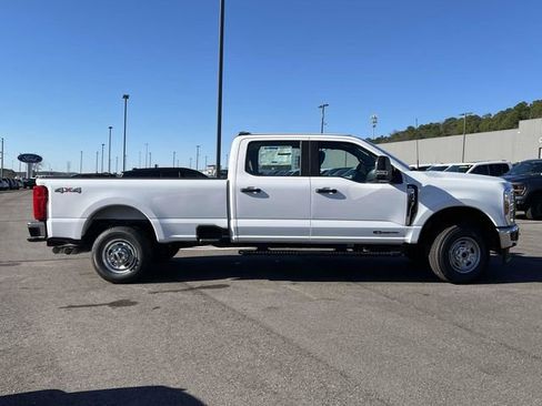New 2026 Ford F350 XL w/ XL Chrome Package image 2