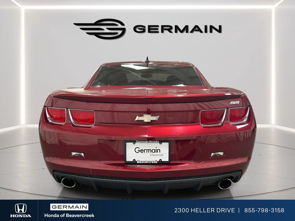 Used 2011 Chevrolet Camaro SS RWD image 7