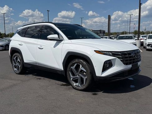 Used 2024 Hyundai Tucson Limited AWD/4WD image 3