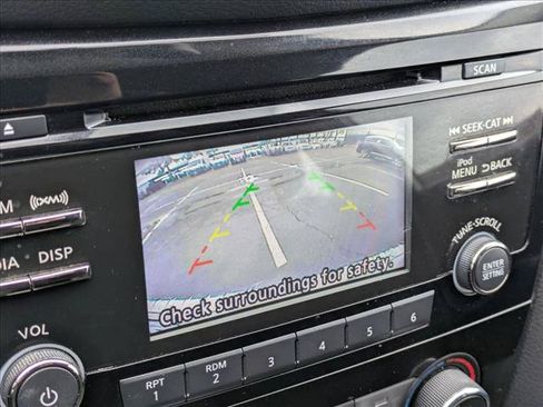 Used 2018 Nissan Rogue Sport S FWD image 13