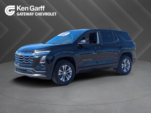 Certified 2025 Chevrolet Equinox LT image 1