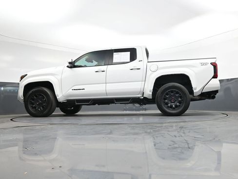 Used 2024 Toyota Tacoma TRD Sport w/ TRD Sport Upgrade Package image 44