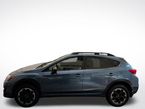 Used 2023 Subaru Crosstrek 2.0i image 2