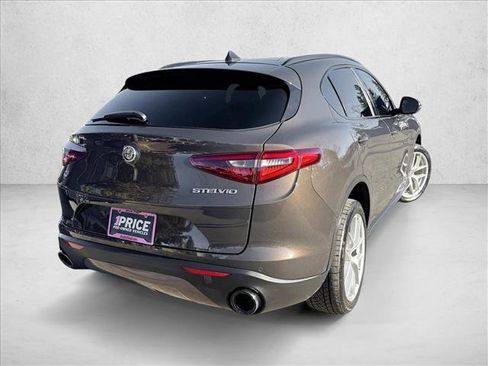 Used 2018 Alfa Romeo Stelvio Ti Sport AWD/4WD image 5
