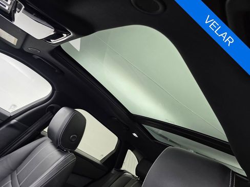 Used 2023 Land Rover Range Rover Velar R-Dynamic S image 12