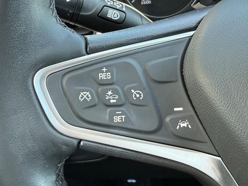 Used 2023 Chevrolet Equinox LT FWD image 16