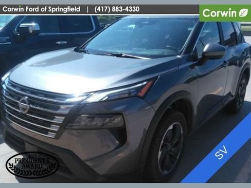 Used 2025 Nissan Rogue SV AWD/4WD image 1