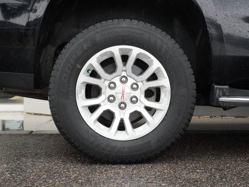 Used 2015 GMC Yukon SLT w/ Open Road Package AWD/4WD image 35
