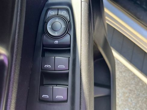Used 2022 Chevrolet Silverado 1500 Custom RWD image 5