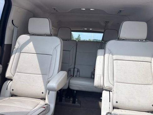 Used 2023 GMC Yukon XL Denali AWD/4WD image 27