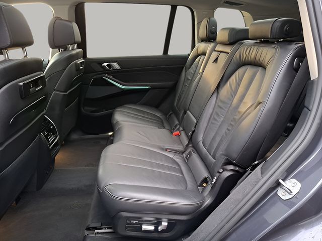 Used 2019 BMW X7 xDrive40i w/ Premium Package AWD/4WD image 7