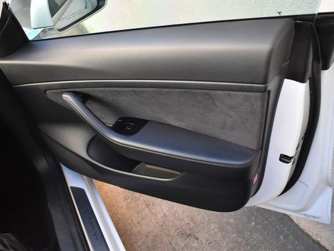 Used 2023 Tesla Model 3 Standard Range RWD image 22