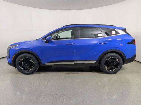 New 2026 Kia Sportage EX FWD image 4