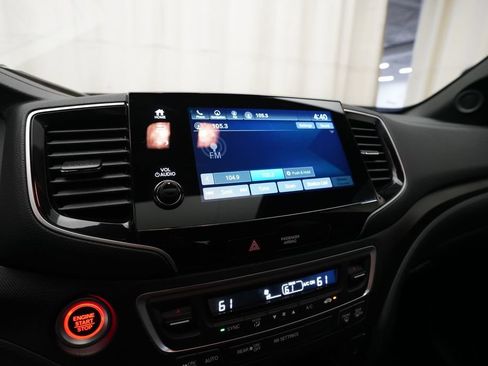 Certified 2024 Honda Passport TrailSport image 6