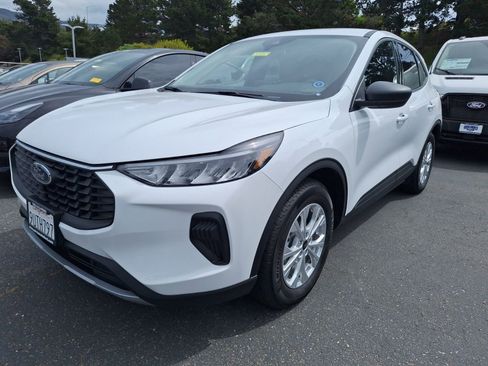Used 2025 Ford Escape Active image 3