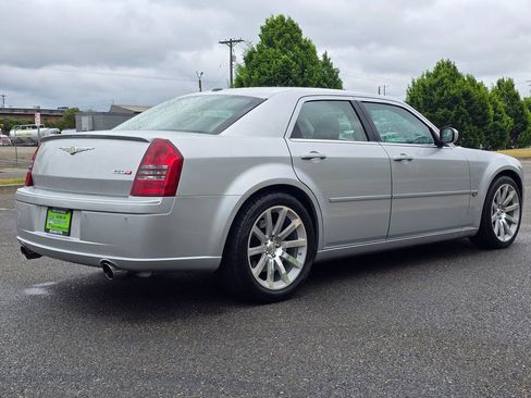 Used 2006 Chrysler 300 SRT8 w/ SRT Option Group II RWD image 5