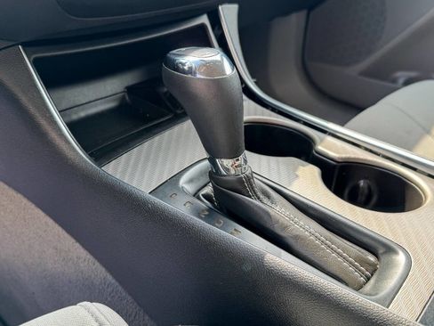 Used 2017 Chevrolet Impala LS image 29