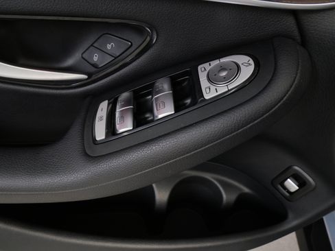 Certified 2021 Mercedes-Benz GLC 300 4MATIC image 34