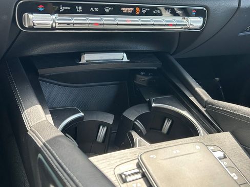Used 2022 Mercedes-Benz GLE 350 4MATIC w/ Premium Package image 25