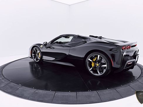 Used 2024 Ferrari SF90 Spider AWD/4WD image 22