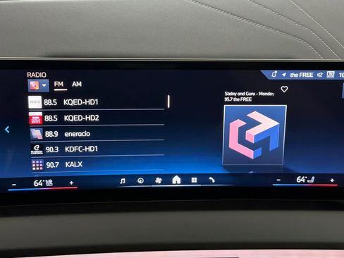 Used 2025 BMW X3 xDrive30i w/ Premium Package image 18