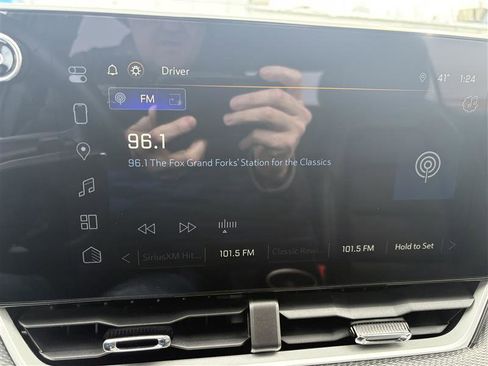 Used 2025 Chevrolet Equinox LT w/ Convenience Package II AWD/4WD image 12