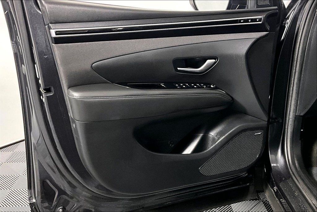 Used 2023 Hyundai Tucson Limited w/ Cargo Package AWD/4WD image 22