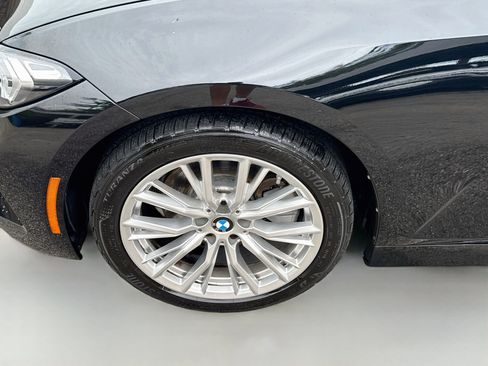 Used 2024 BMW 330i Sedan w/ Convenience Package RWD image 32
