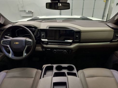 Used 2024 Chevrolet Silverado 2500 LTZ image 13