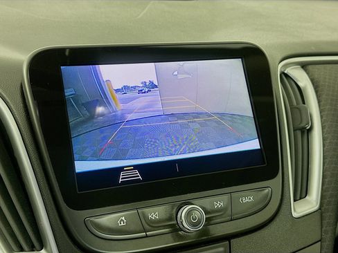 Used 2019 Chevrolet Malibu RS FWD image 13