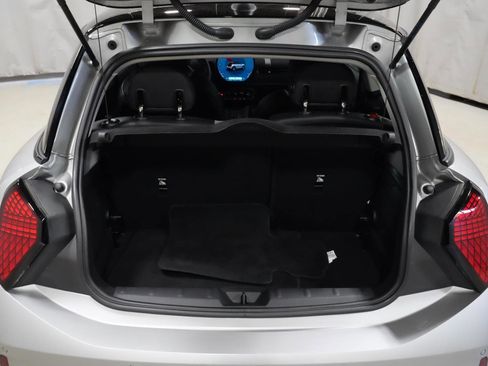 Used 2025 MINI Cooper 2-Door Hardtop image 21