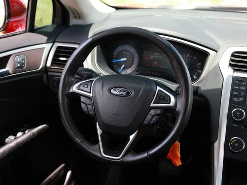 Used 2014 Ford Fusion SE w/ Equipment Group 202A FWD image 27