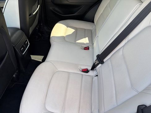 Used 2025 MAZDA CX-5 AWD 2.5 S w/ Preferred Package image 12
