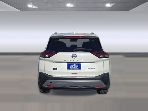 Used 2021 Nissan Rogue SV w/ Premium Package image 10