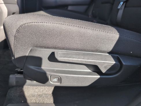 Used 2025 Hyundai Santa Fe SE image 17