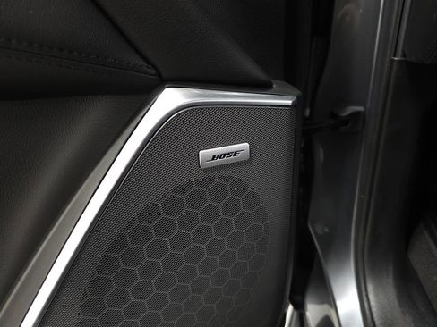 Used 2020 Cadillac Escalade Luxury image 14