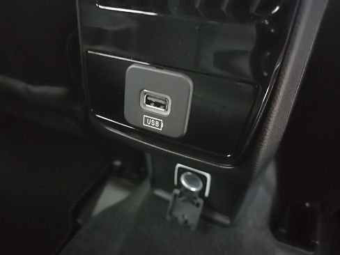 Used 2026 Jeep Compass Latitude image 76