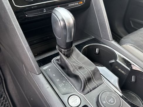 Used 2021 Volkswagen Atlas SEL Premium AWD/4WD image 17