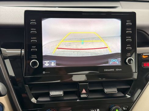 Used 2021 Toyota Camry XLE FWD image 24