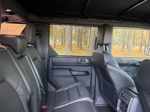 Used 2025 Ford Bronco Outer Banks image 25