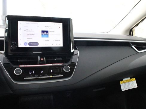 New 2026 Toyota Corolla LE FWD image 33