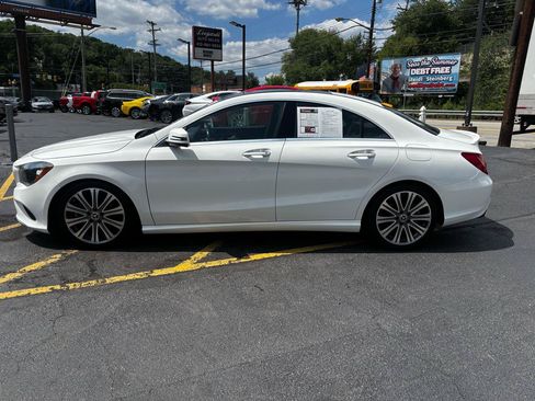 Used 2018 Mercedes-Benz CLA 250 image 4