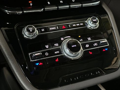 Used 2022 Lincoln Corsair FWD image 19